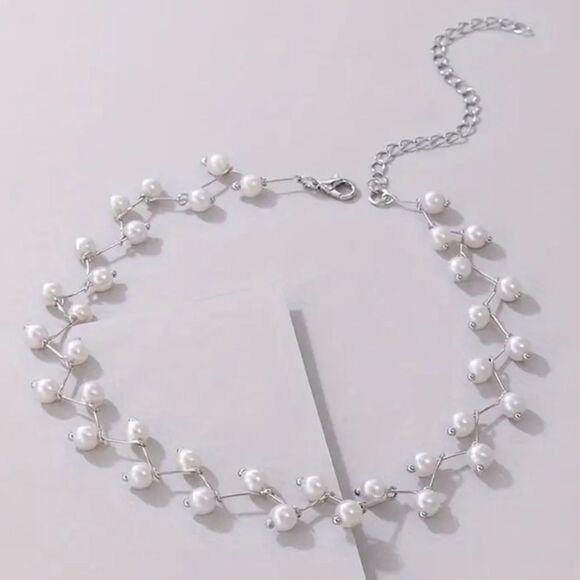 Bohemian Chic Faux Pearl Choker for Women Gold or Silver Tone - Picture 9 of 11